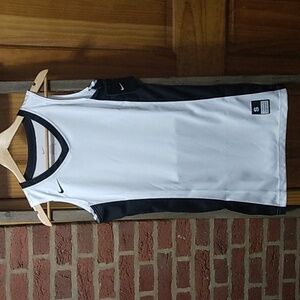 Women's Nike Basketball Practice Jersey NWT